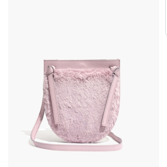 Madewell Handbags - 🎉HP🎉 Madewell Knot Crossbody Bag